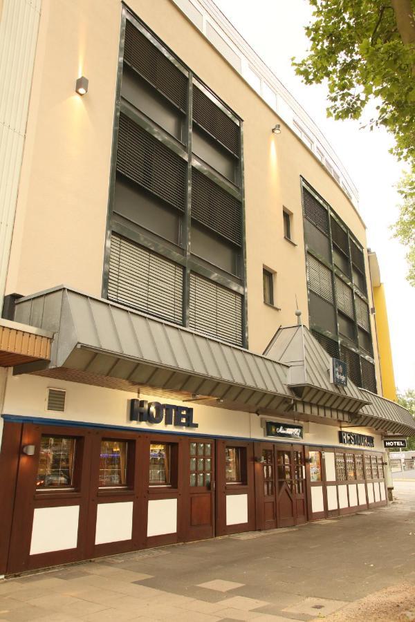 Hotel Muenchner Hof Херфорд Екстериор снимка